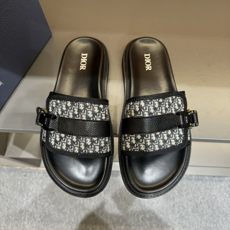 ch**an D*or slippers